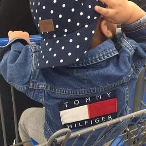 Meet your Posher, Claudia